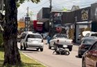 Mulher fica gravemente ferida após colisão entre moto e carro, em João Pessoa