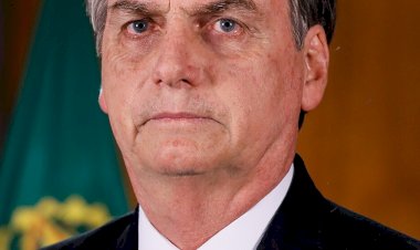 Bolsonaro recebe alta hospitalar; laudo aponta câncer de pele