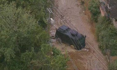 ‘Caveirão’ da PM atola em operação contra roubos em Belford Roxo