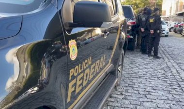 Operação da Polícia Federal cumpre mandado em condomínio na Grande Natal