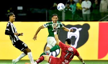 Palmeiras vence com show de Vitor Roque, abre vantagem na liderança e mantém Santos no Z-4