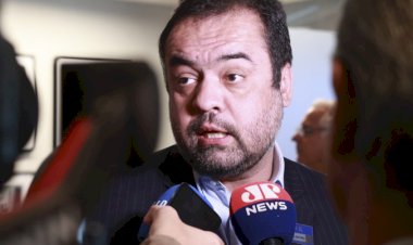 TSE torna ex-governador Cláudio Castro inelegível até 2030