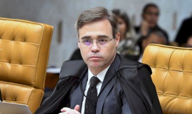 Mendonça pede vista e julgamento contra Eduardo Bolsonaro é suspenso no STF