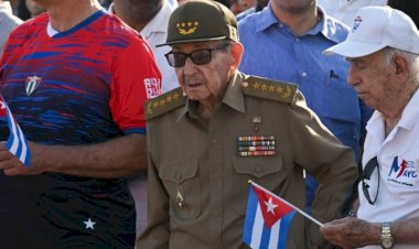 Ex-presidente cubano é indiciado pelos EUA pela derrubada de dois aviões em 1996