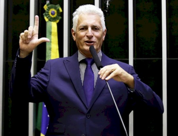 Vice-líder do governo dá como certo o fim da CPMI do INSS; votação deve ocorrer na quinta