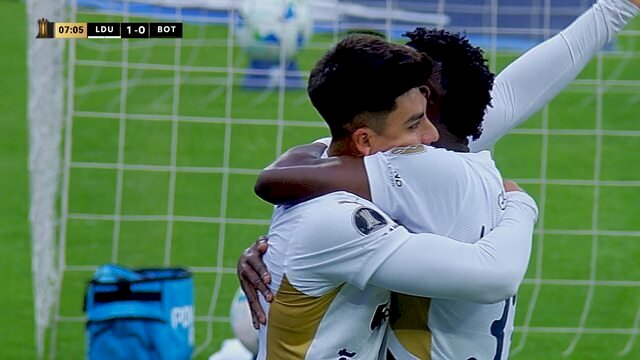Atual campeão, Botafogo perde para a LDU e é eliminado da Libertadores
