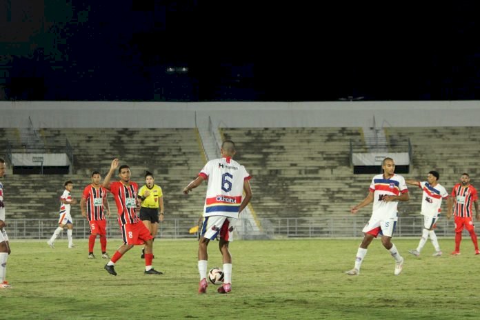 Com gol no fim, Queimadense vence o SP Crystal no Amigão