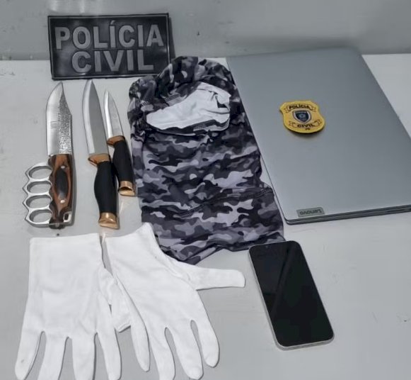 Mulher é presa após confessar plano de matar os pais e fazer ataque armado em escola na PB