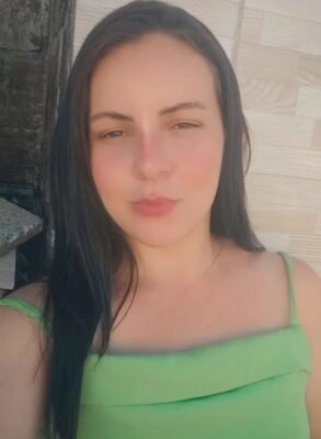 Cantora é morta com disparos de arma de fogo na BR-230, em Cabedelo