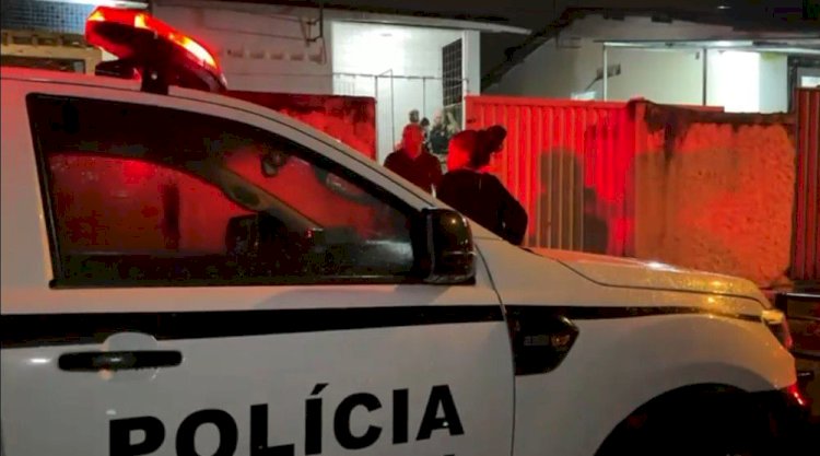 Mulher é encontrada morta dentro de casa, em João Pessoa