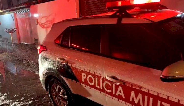 Homem é morto a tiros em casa, no bairro do Valentina, em João Pessoa