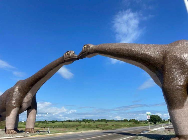 Lei reconhece Vale dos Dinossauros, em Sousa, como patrimônio material da Paraíba