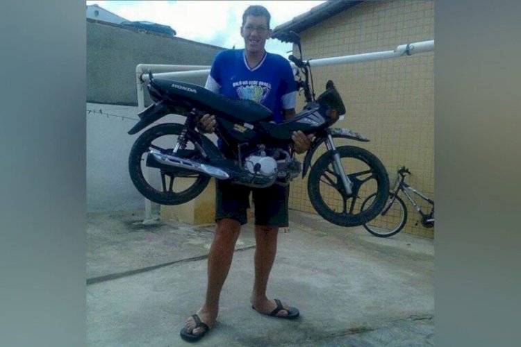 Paraibano Ninão, homem mais alto do Brasil, passa por nova amputação