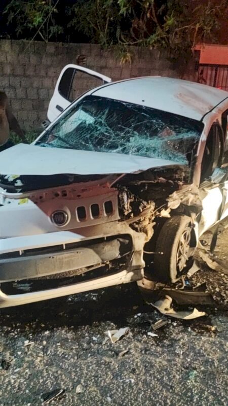 Colisão frontal envolvendo dois carros e uma moto deixa sete feridos em Santa Rita