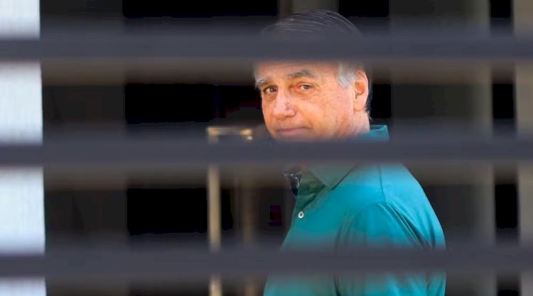 STF publica decisão que condenou Bolsonaro por trama golpista e abre prazo para recursos