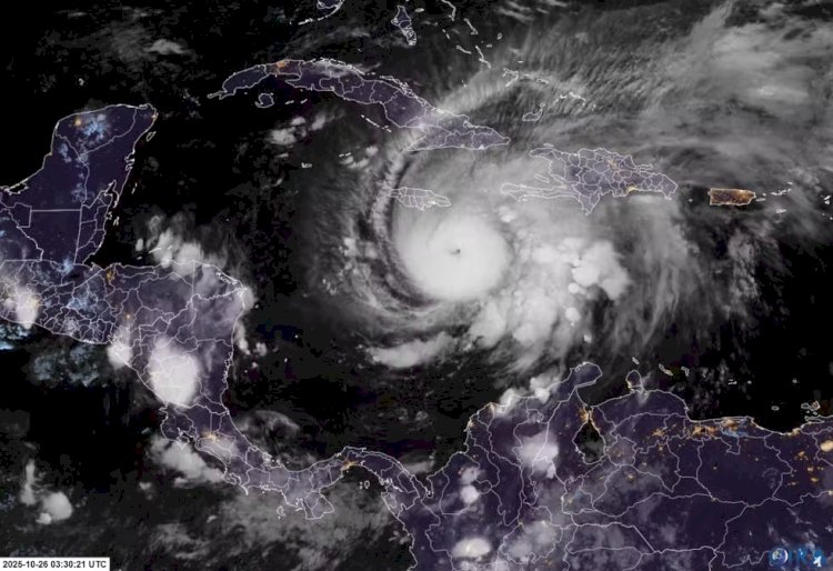 Furacão Melissa atinge categoria 5 e ameaça países do Caribe com ventos de 260 km/h; Jamaica evacua moradores