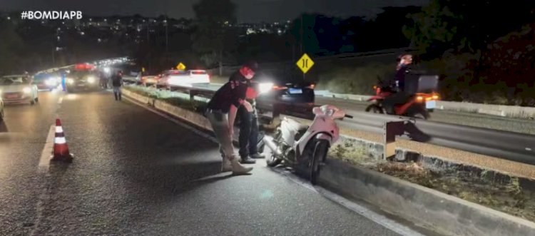 Acidente de moto deixa homem morto e duas crianças feridas em João Pessoa