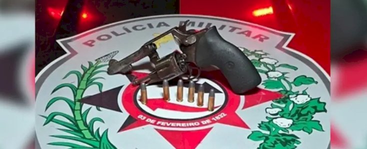 Homem é preso com arma de fogo após denúncias de ameaças em bar de Itabaiana