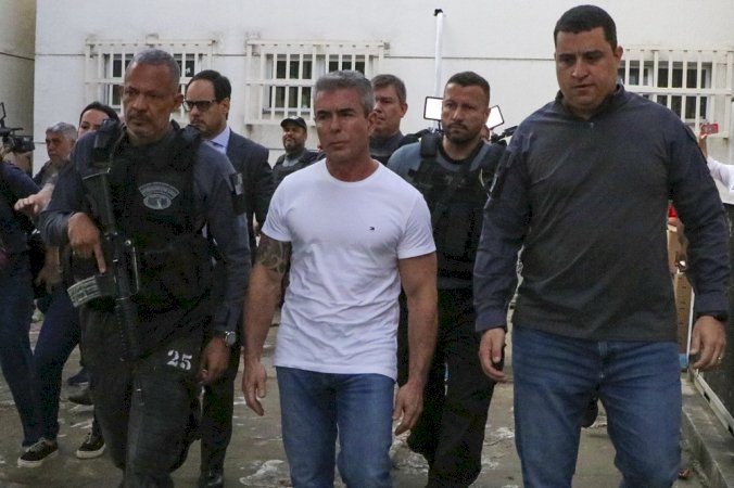 Bicheiro Rogério de Andrade e 19 policiais são alvos de operação no RJ