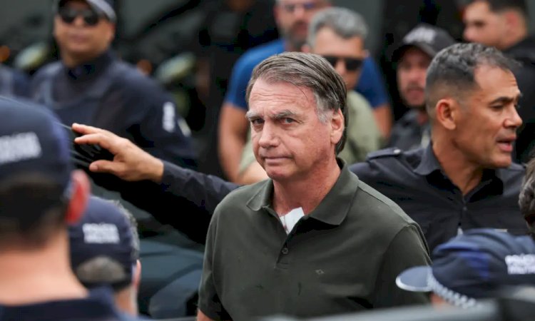 Defesa de Bolsonaro pede a Moraes autorização para cirurgia no ombro