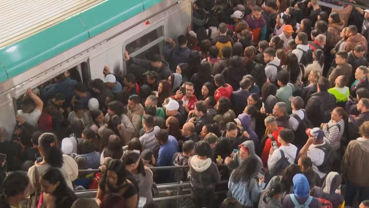 Falha provoca transtorno para passageiros na Linha 9–Esmeralda, em São Paulo