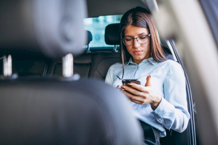Lei garante a passageiras de transporte por aplicativo o direito de escolher motoristas mulheres, na PB