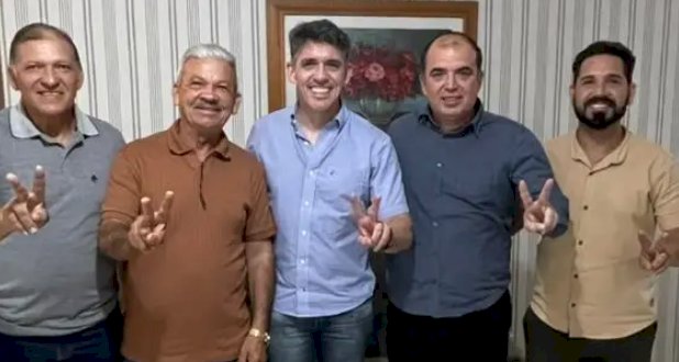 Grupo de oposição de Riacho de Santo Antônio declara apoio à reeleição de Tovar Correia Lima