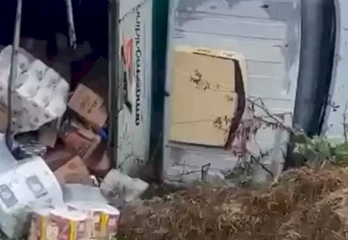 Motorista perde controle e caminhão tomba nas proximidades de Monteiro, no Cariri do estado