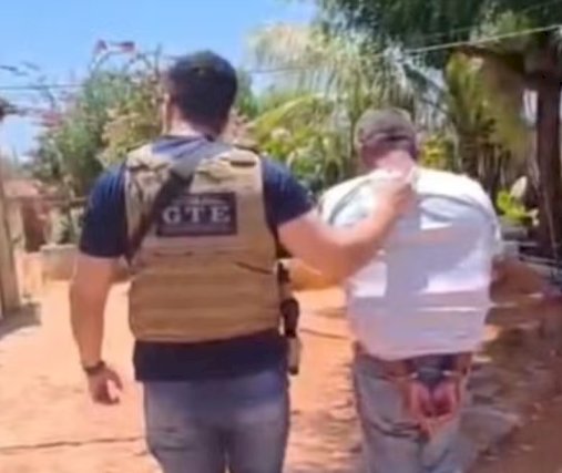 Homem condenado por atear fogo em pessoa em situação de rua é preso anos após crime, no Sertão da PB