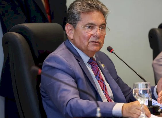 Casa de Adriano Galdino, presidente da ALPB, é alvo de assalto em Pocinhos