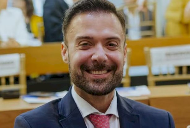 Deputado é um dos alvos de operação da PF que apura negociação de apoio eleitoral com facção na PB