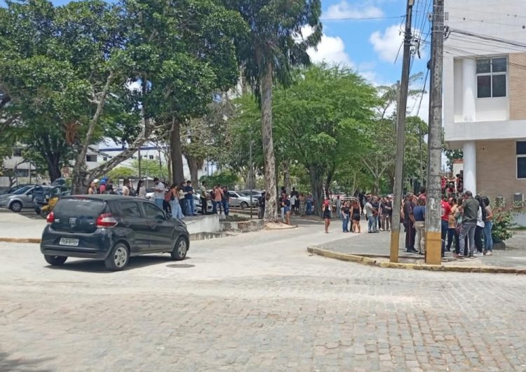 Suspeito de injúria racial durante confusão política na UFCG é solto após audiência de custódia